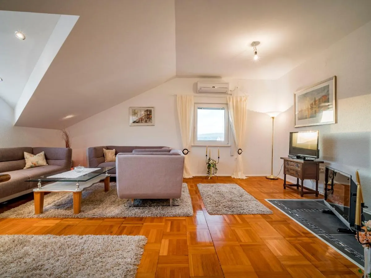 Apartment Marina-3 By Interhome Sukosan